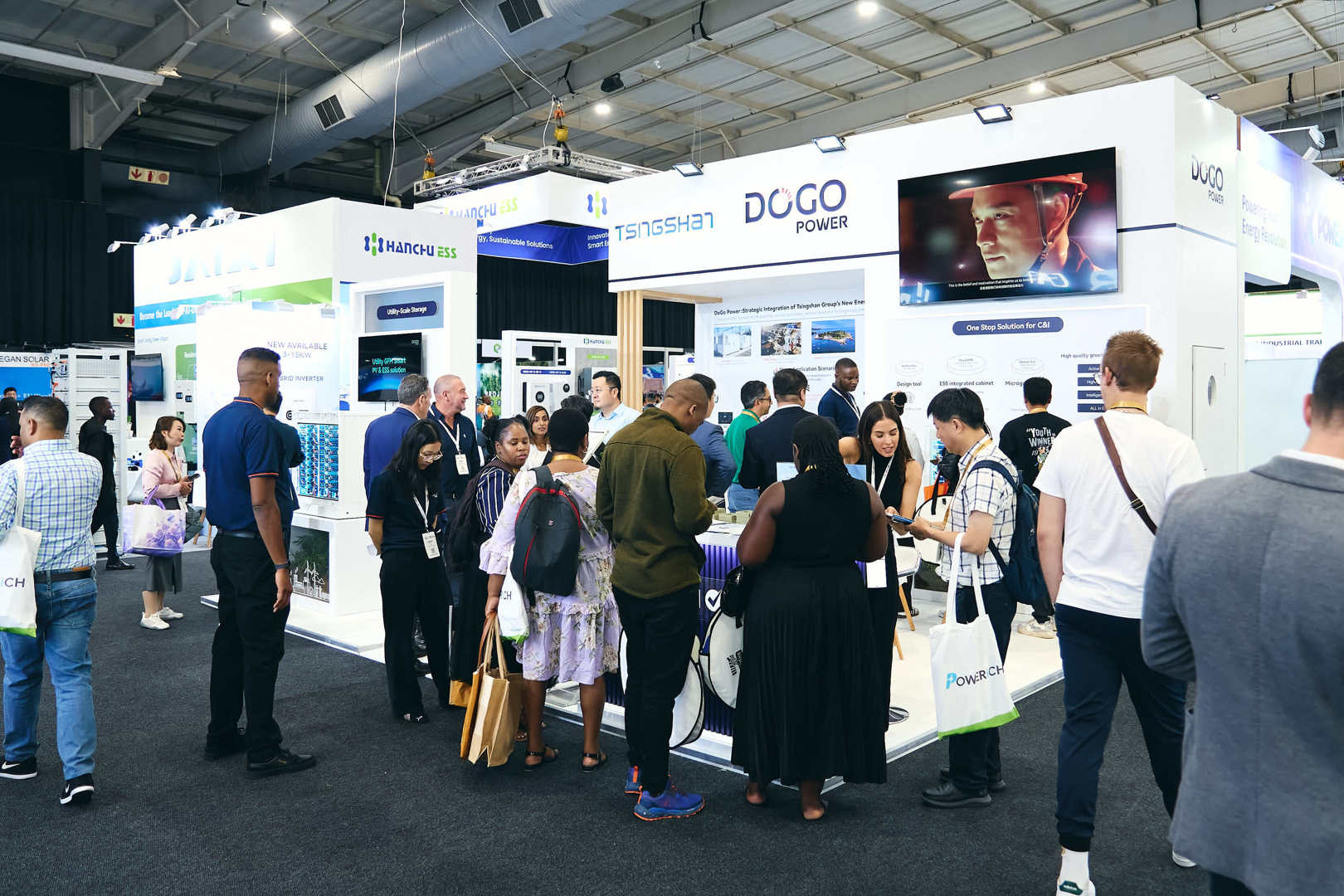 DoGo Power Showcased its GFM Smart PV&ESS Solution in South Africa